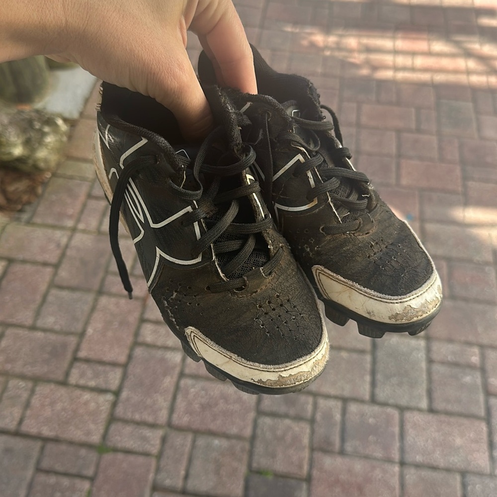 Baseball cleats Size 13K